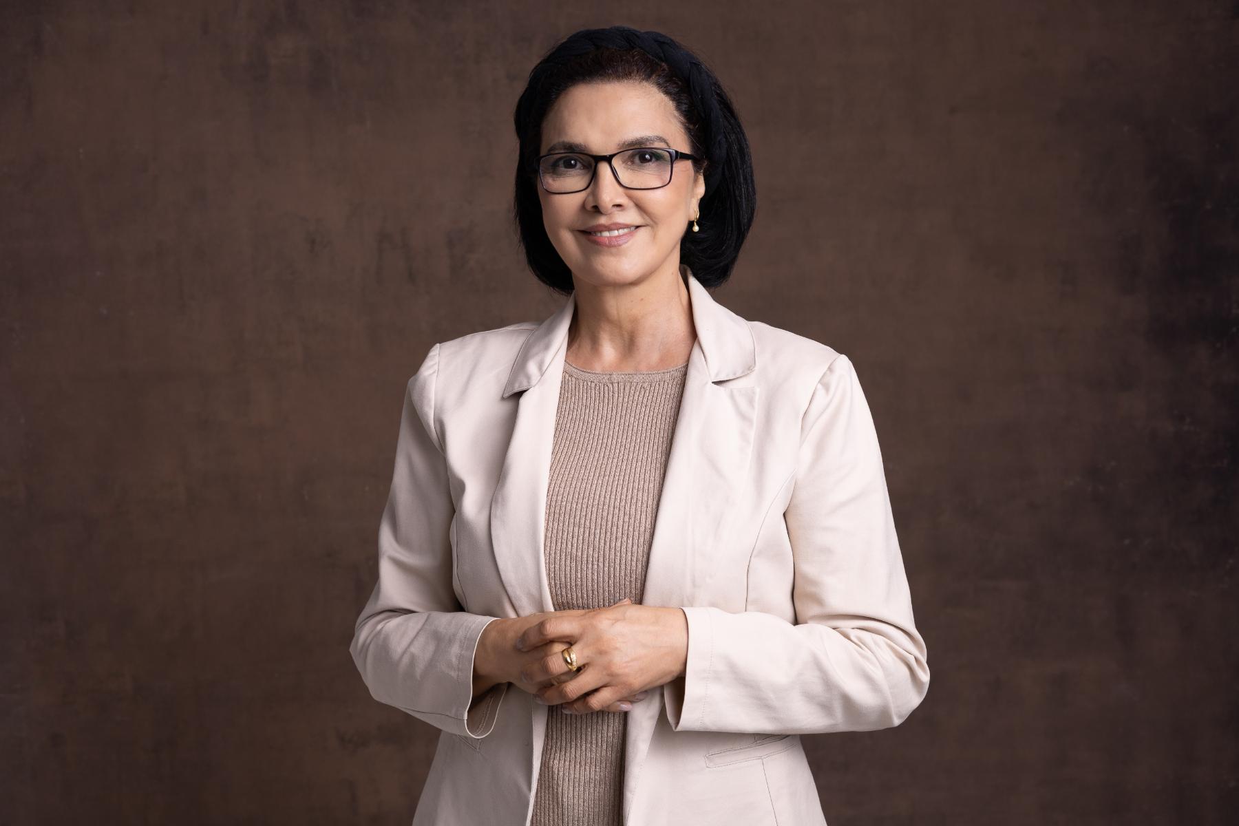 Dra. Cyssa Magalhães, Bióloga e Biomédica, na Beauty Gene Bio Clinic